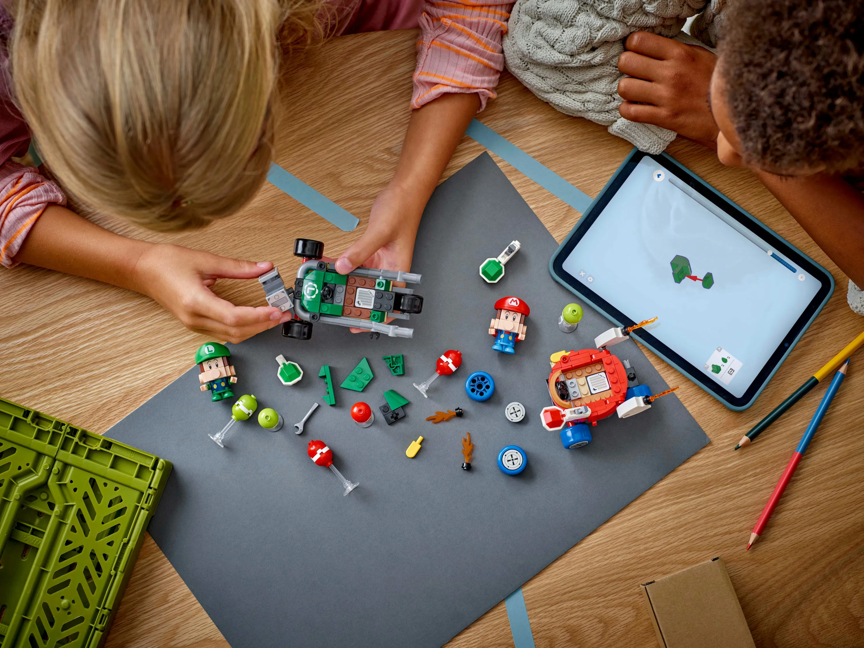 LEGO Super Mario Mario Kart &ndash; Baby Mario vs Baby Luigi 72034