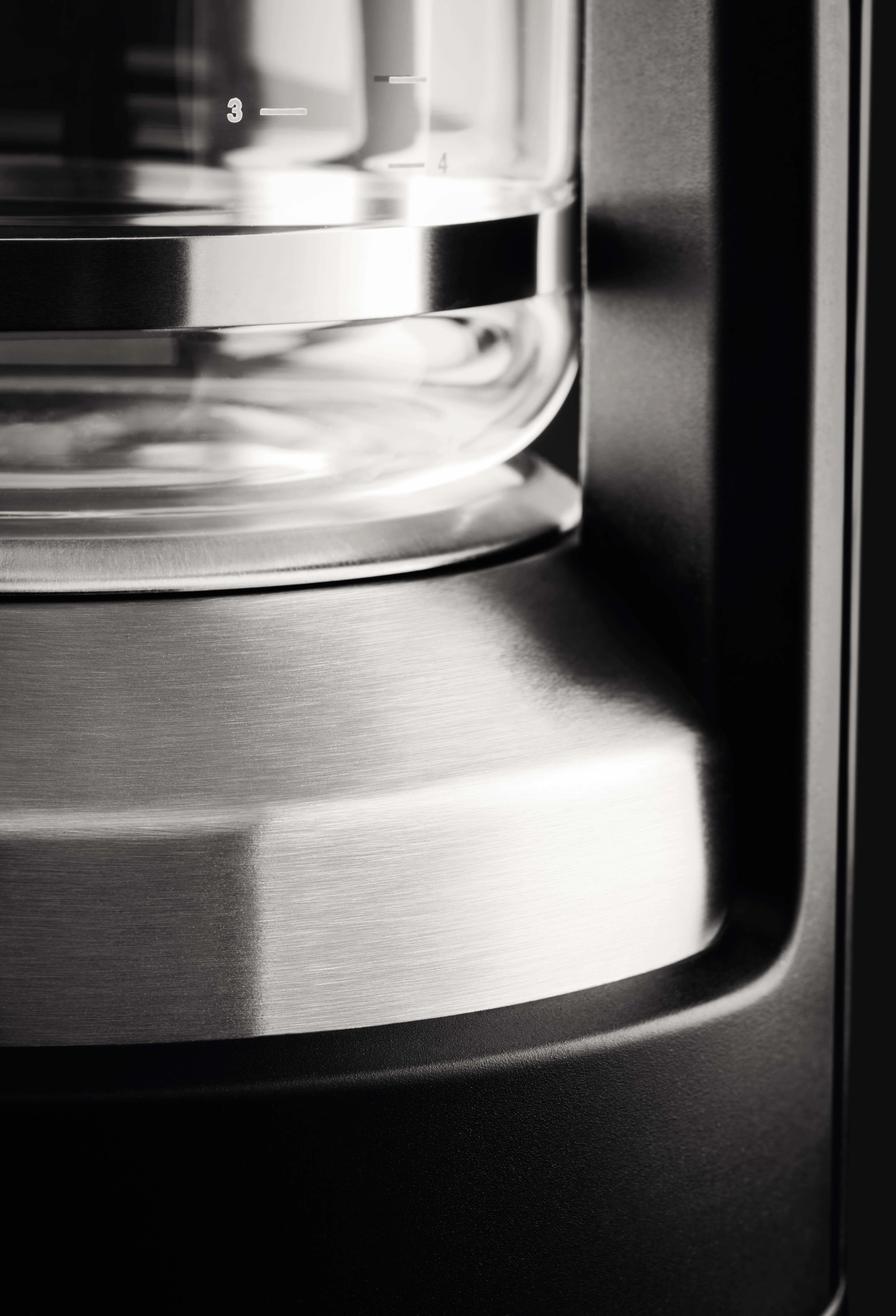 Krups T8.2 KM 4689 - coffee maker, black/silver