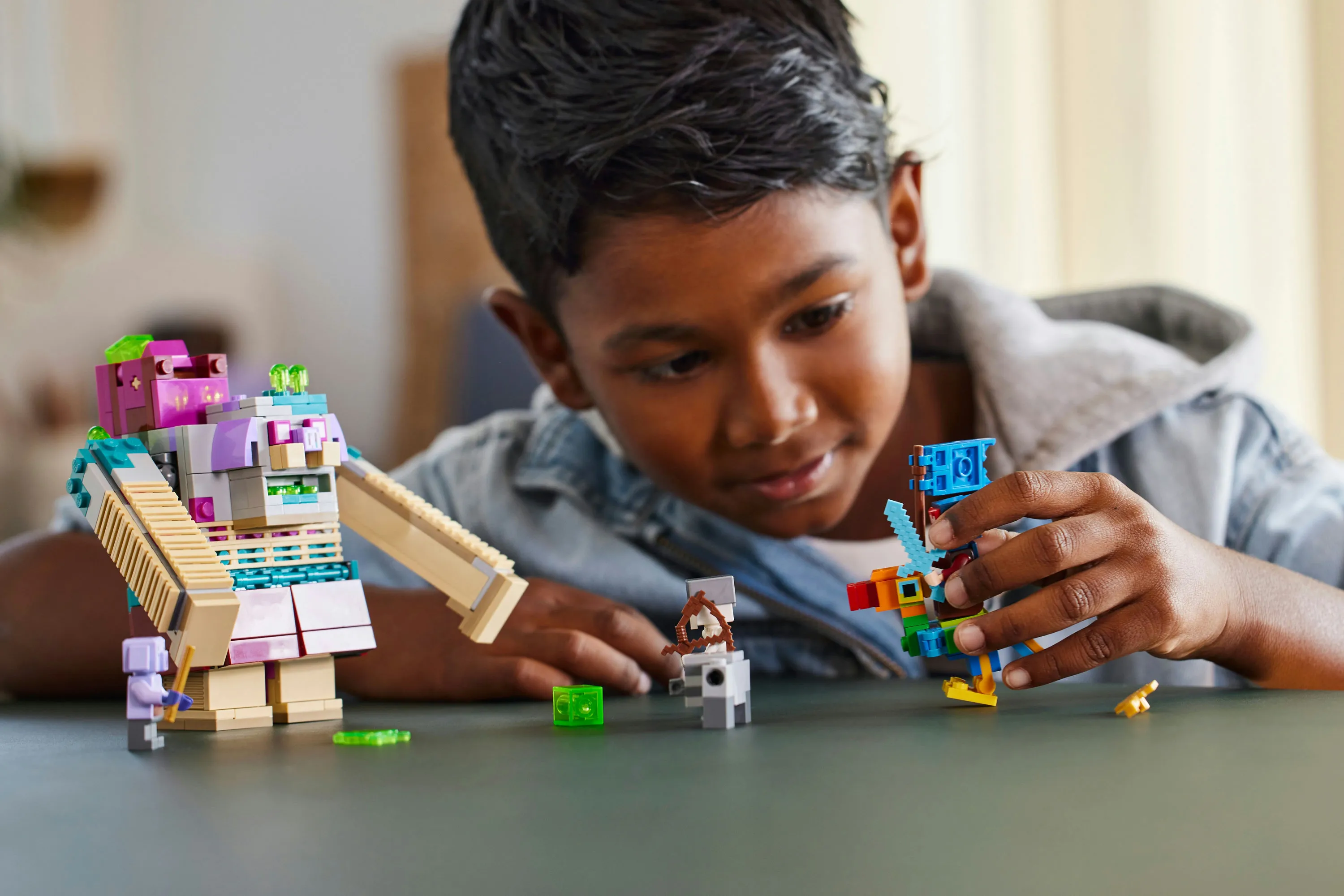 LEGO Minecraft Devourer Showdown 21257