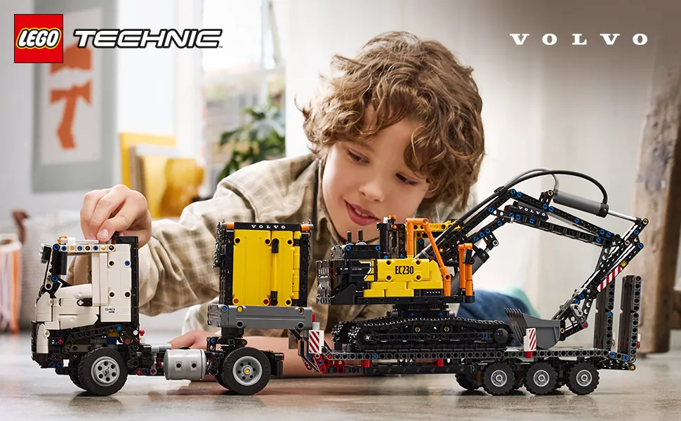 LEGO Technic Volvo FMX Lastbil och EC230 Elektrisk Gr&auml;vmaskin 42175