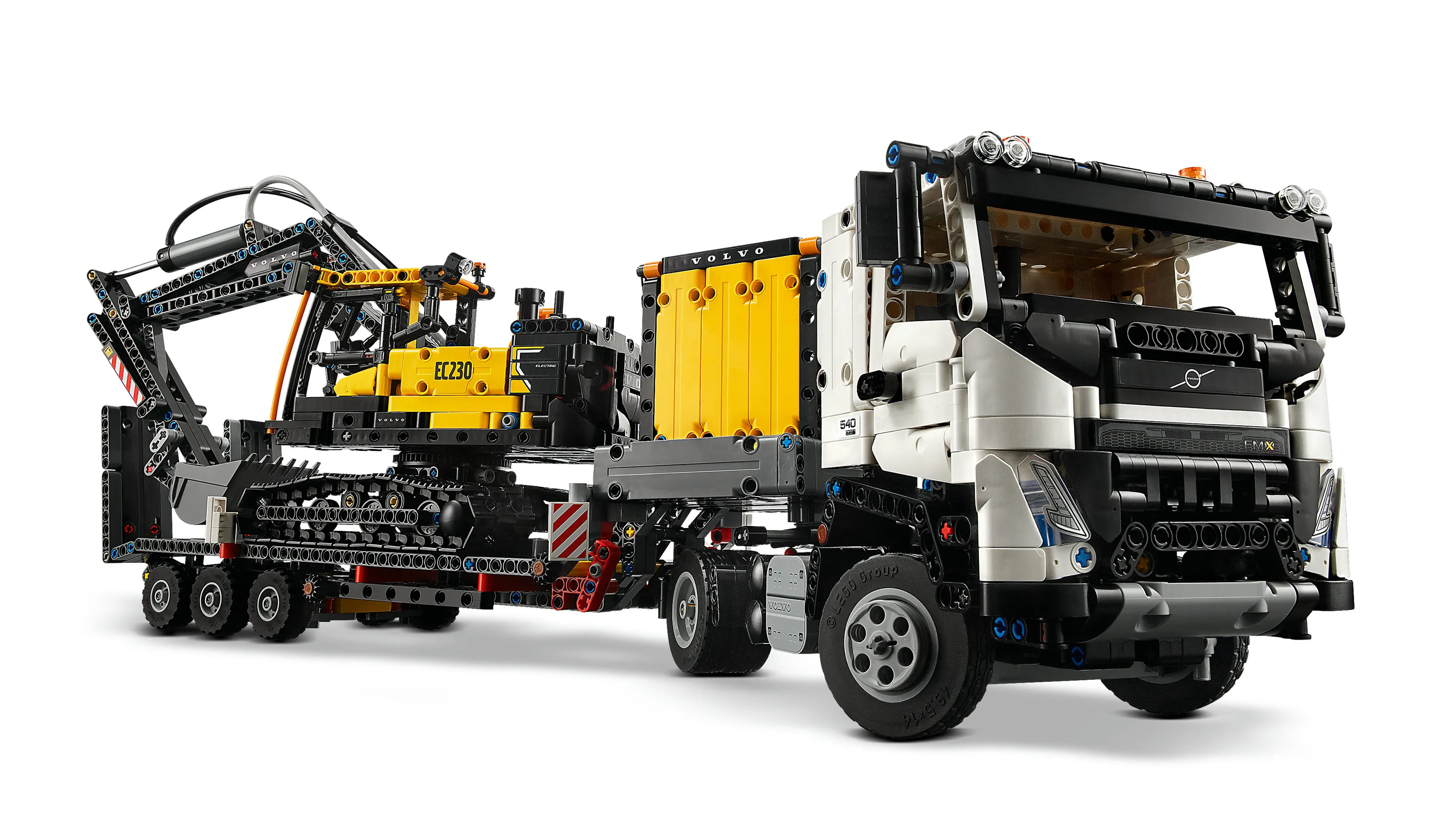 LEGO Technic Volvo FMX Lastbil och EC230 Elektrisk Gr&auml;vmaskin 42175