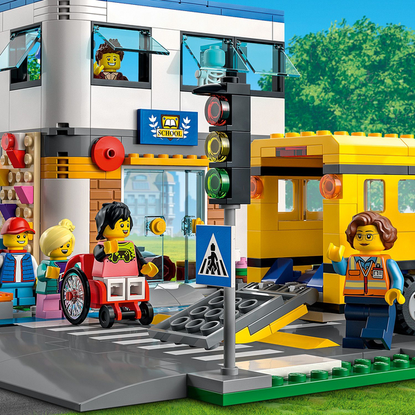 Lego My City - Koulup&auml;iv&auml; 60329