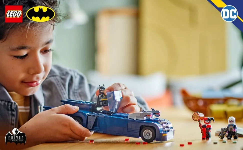 LEGO DC Comics Batman och Batmobile mot Harley Quinn och Mr. Freeze 76274