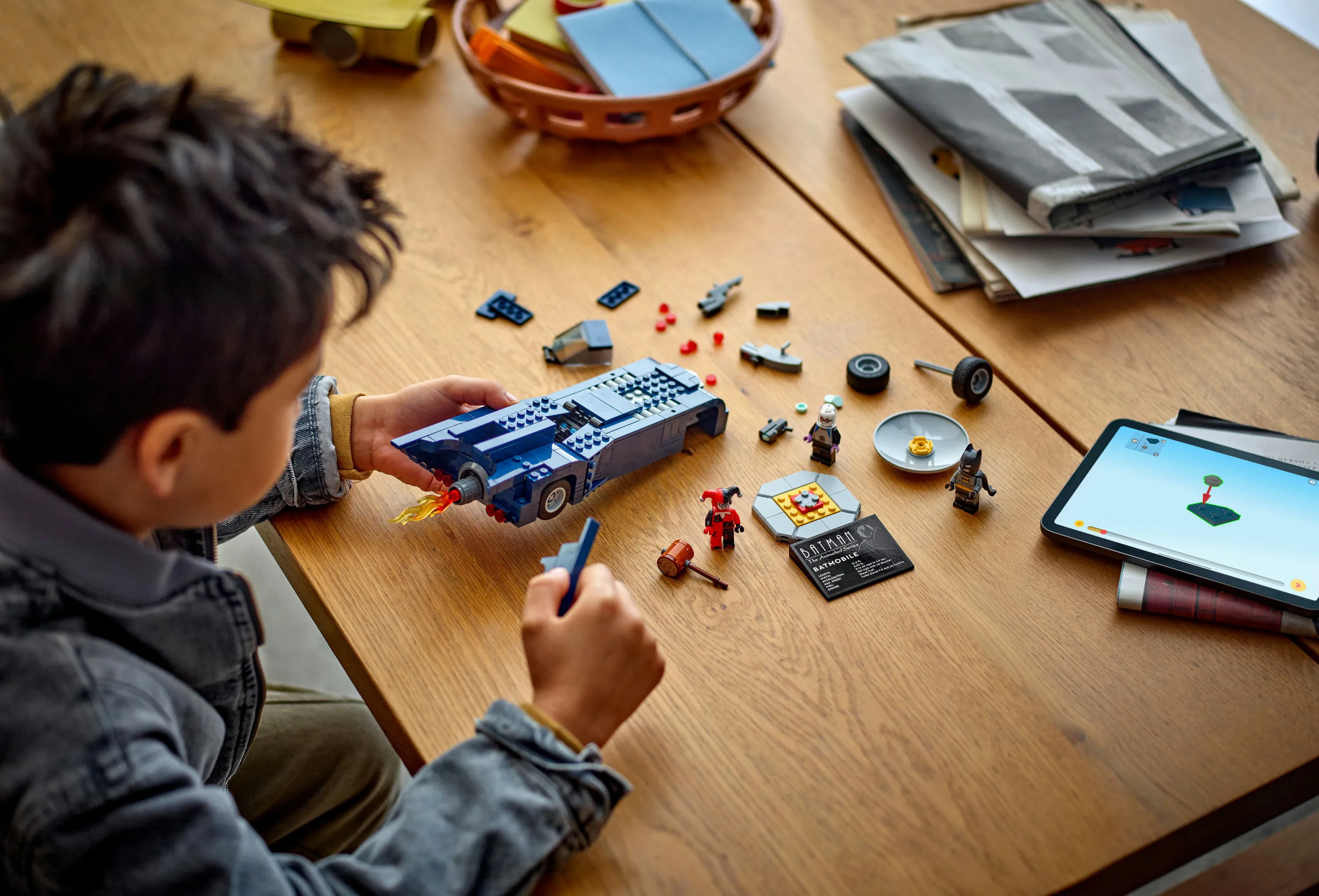 LEGO DC Comics Batman och Batmobile mot Harley Quinn och Mr. Freeze 76274