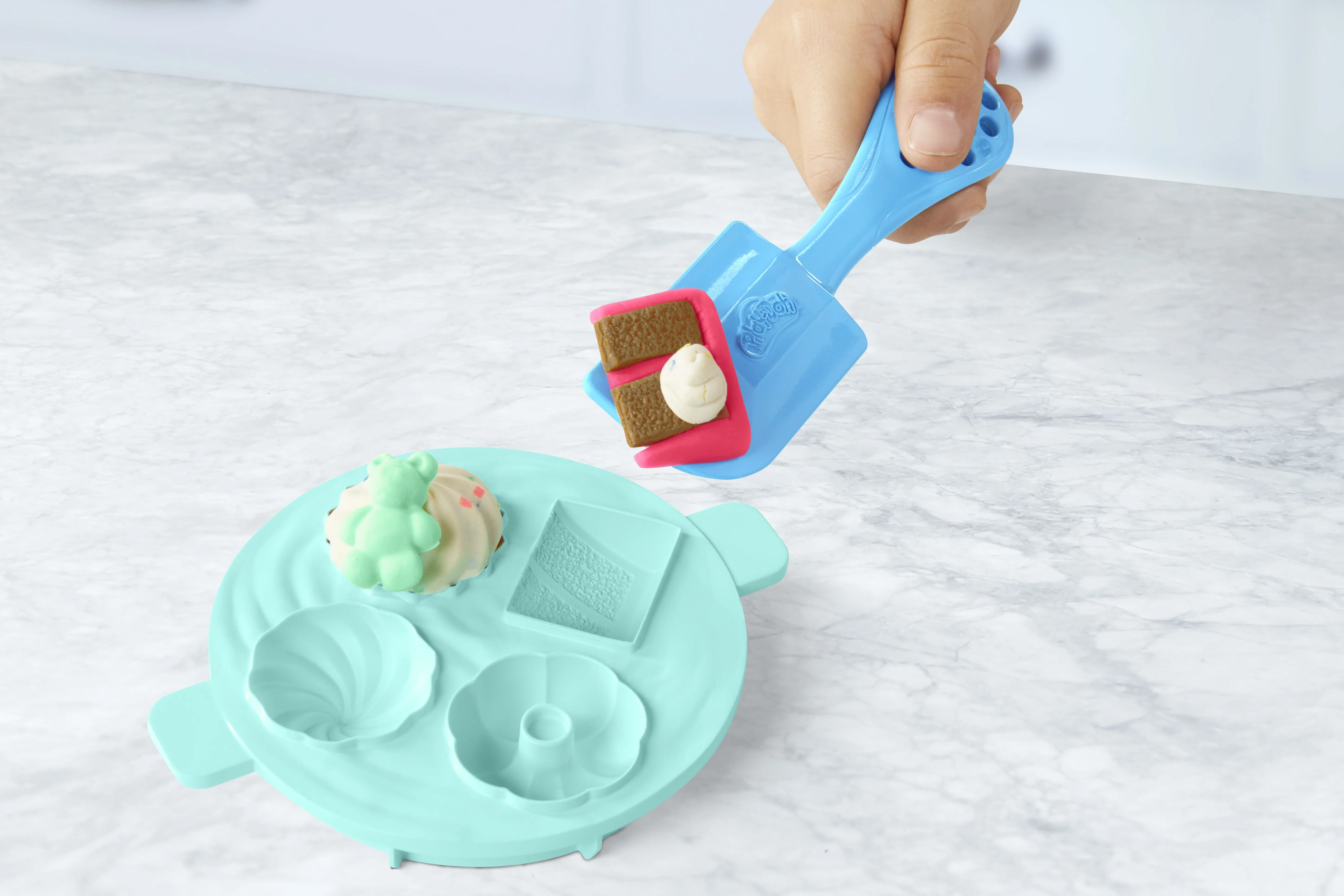Play-Doh Kitchen Creations Playset Magical Mixer