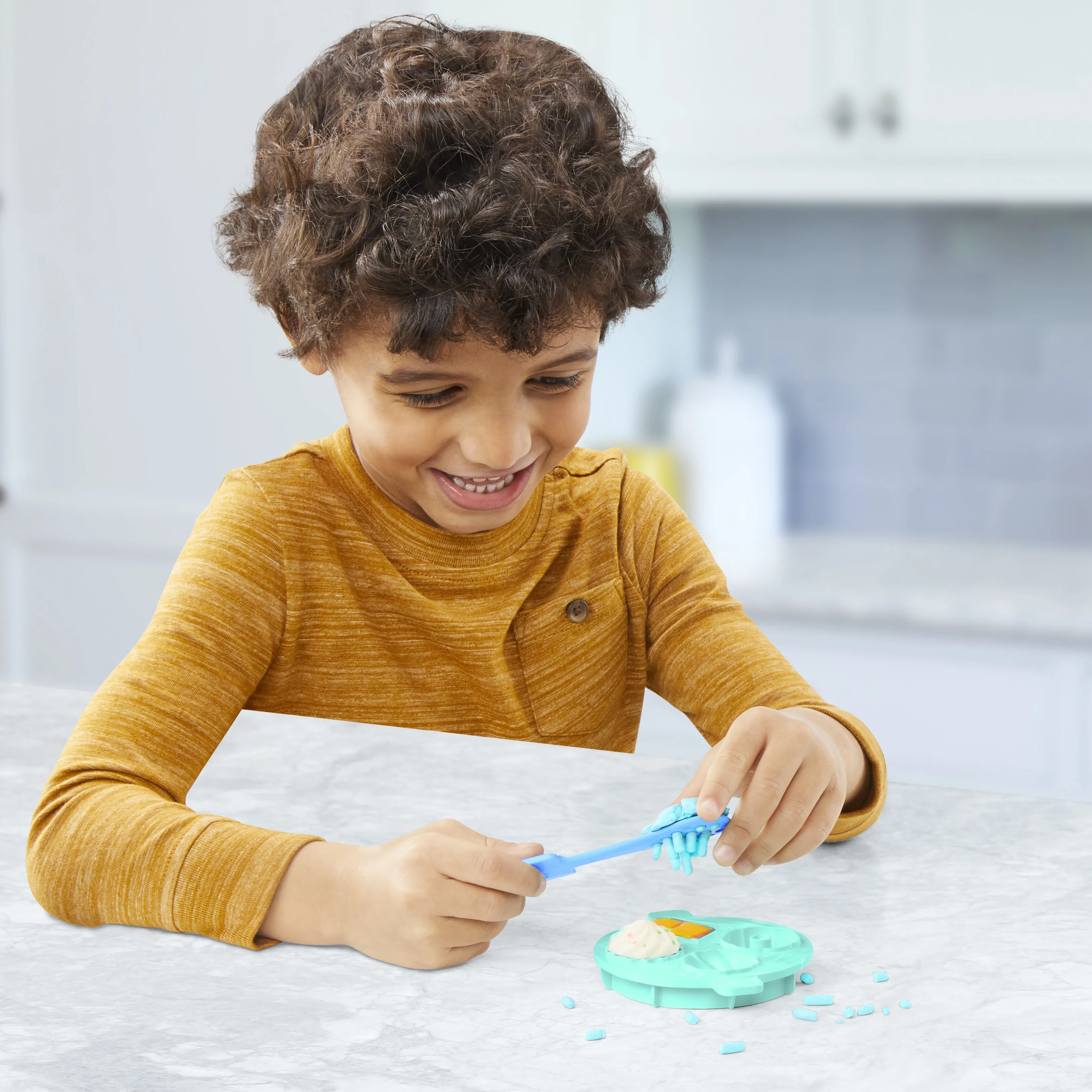Play-Doh Kitchen Creations Playset Magical Mixer