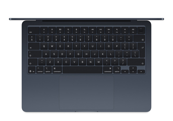 Apple MacBook Air 13" M5 (8/10) 16 Gt, 512 Gt, keskiy&ouml;, MDHE4