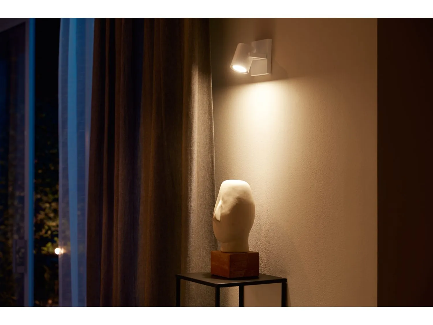 PHILIPS HUE ARGENTA SINGLE SPOT WHITE 1X5.7W, 240V