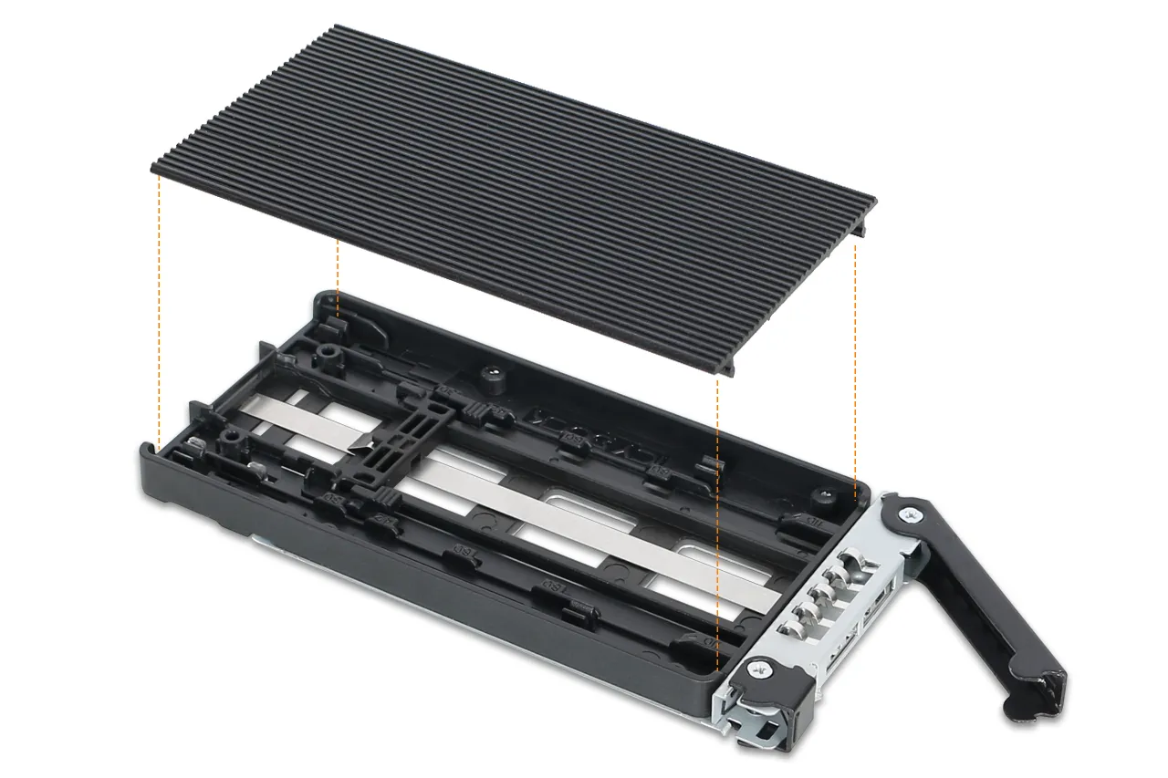 ICY DOCK 1x M.2 NVMe to 1x 3.5" bay mobile rack metal keylock MiniSAS