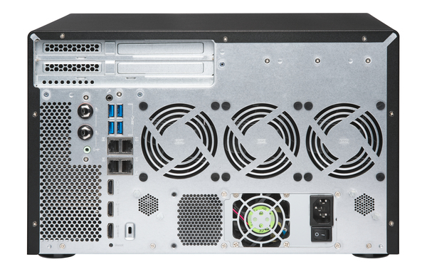 QNAP TVS-882BR-i7-32G 8-bay NAS 1 x5.25 SATA optical drive bay Core i7-7700 3.6 GHz 32GB RAM 4-LAN iSCSI RAID