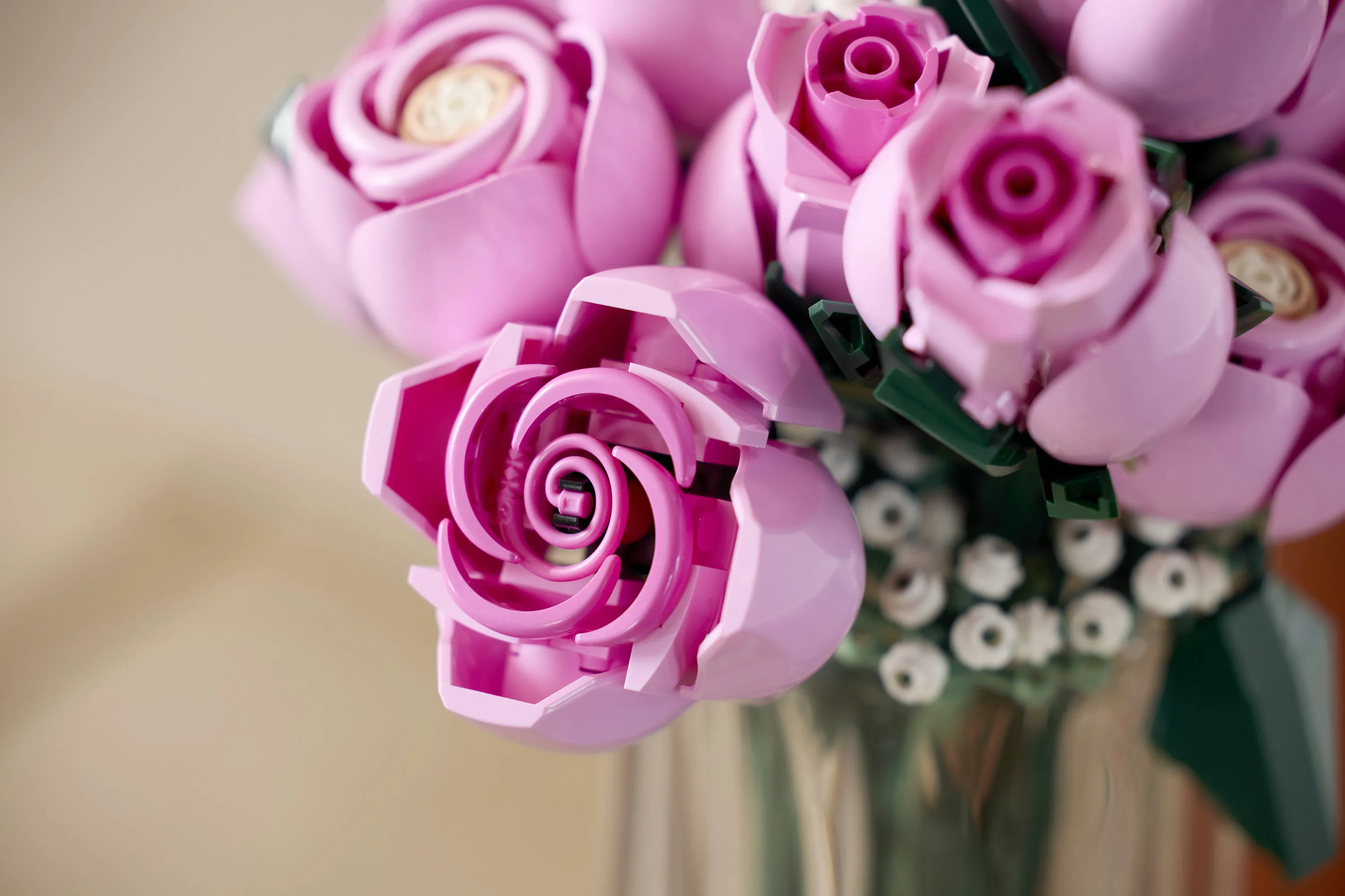 LEGO Botanicals Vaaleanpunainen ruusukimppu 10374