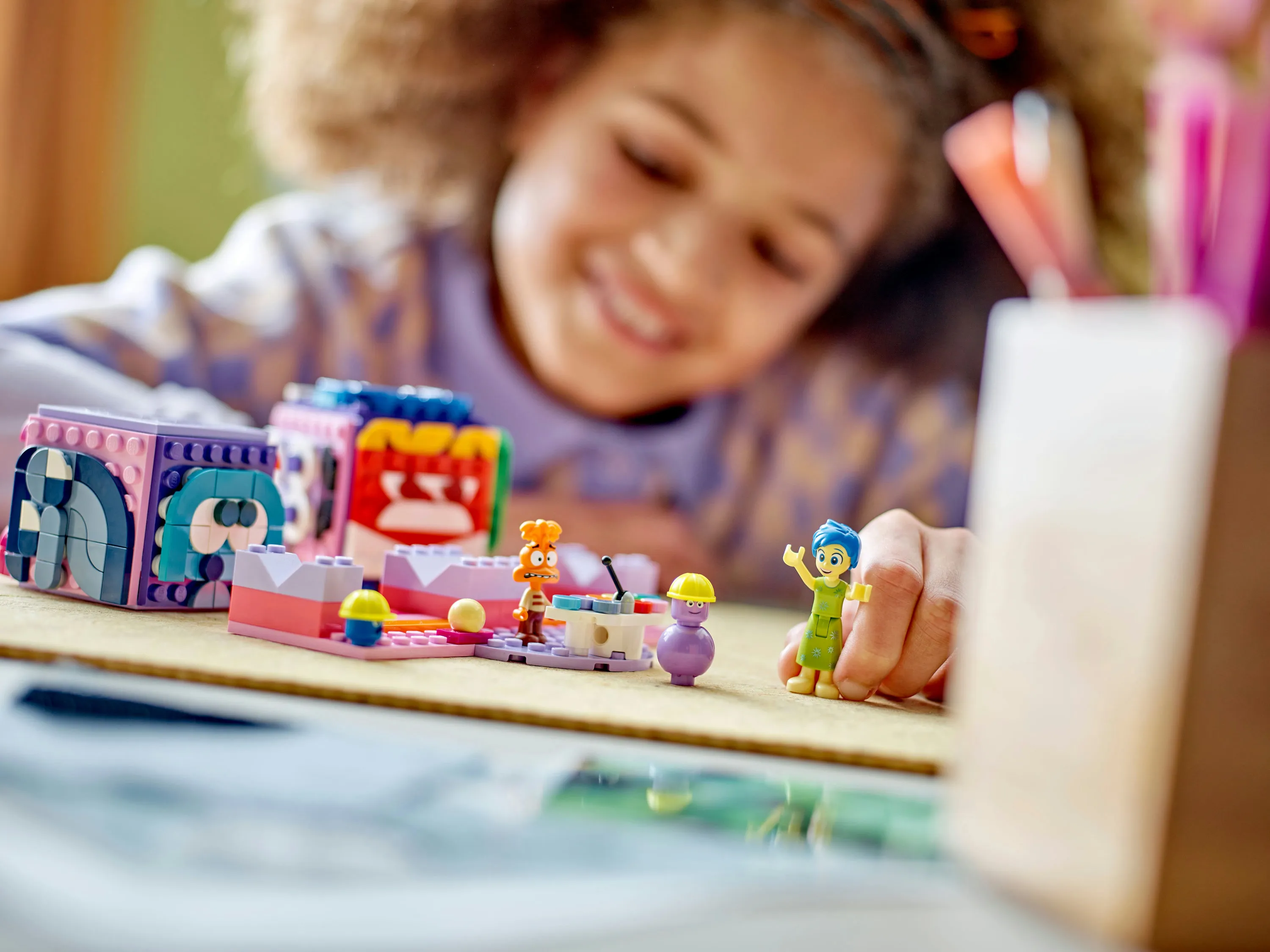 LEGO Disney Insidan Ut 2 K&auml;nslokuber 43248