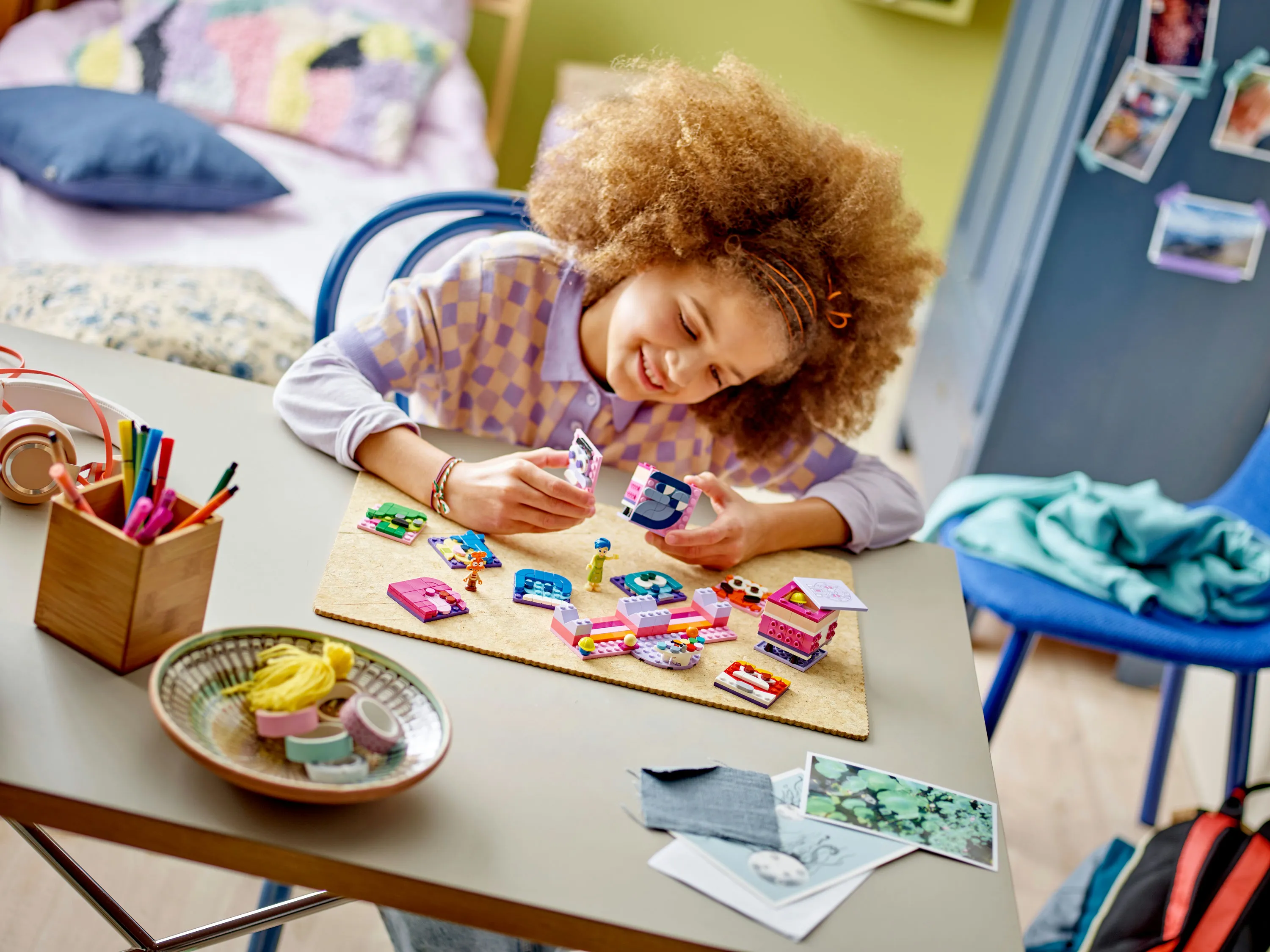 LEGO Disney Insidan Ut 2 K&auml;nslokuber 43248