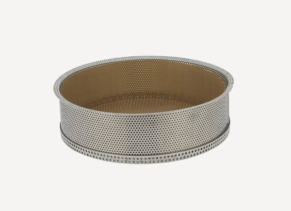 De Buyer Tondo Forato Py&ouml;re&auml; rei'itetty leivontavuoka ruostumatonta ter&auml;st&auml; 24 cm Hopea