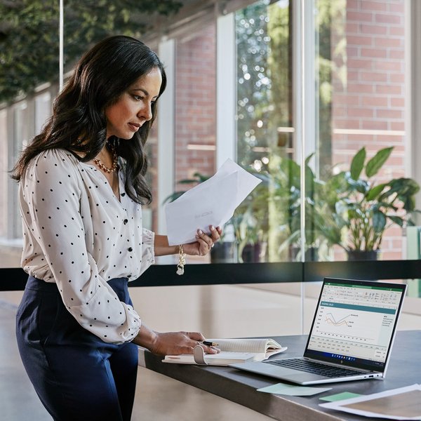 HP EliteBook 830 G9 13.3" i5-1245U, 16 Gt, 256 Gt SSD, Win 11 Pro -kannettava, Hopea