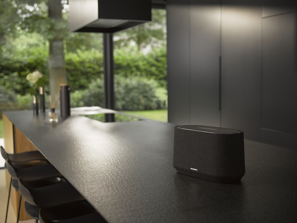 Harman Kardon Citation 300 Musta -kaiutin