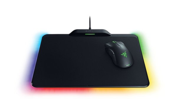 Razer Mamba - tr&aring;dl&ouml;s gaming mus, Svart + Firefly Gaming Surface