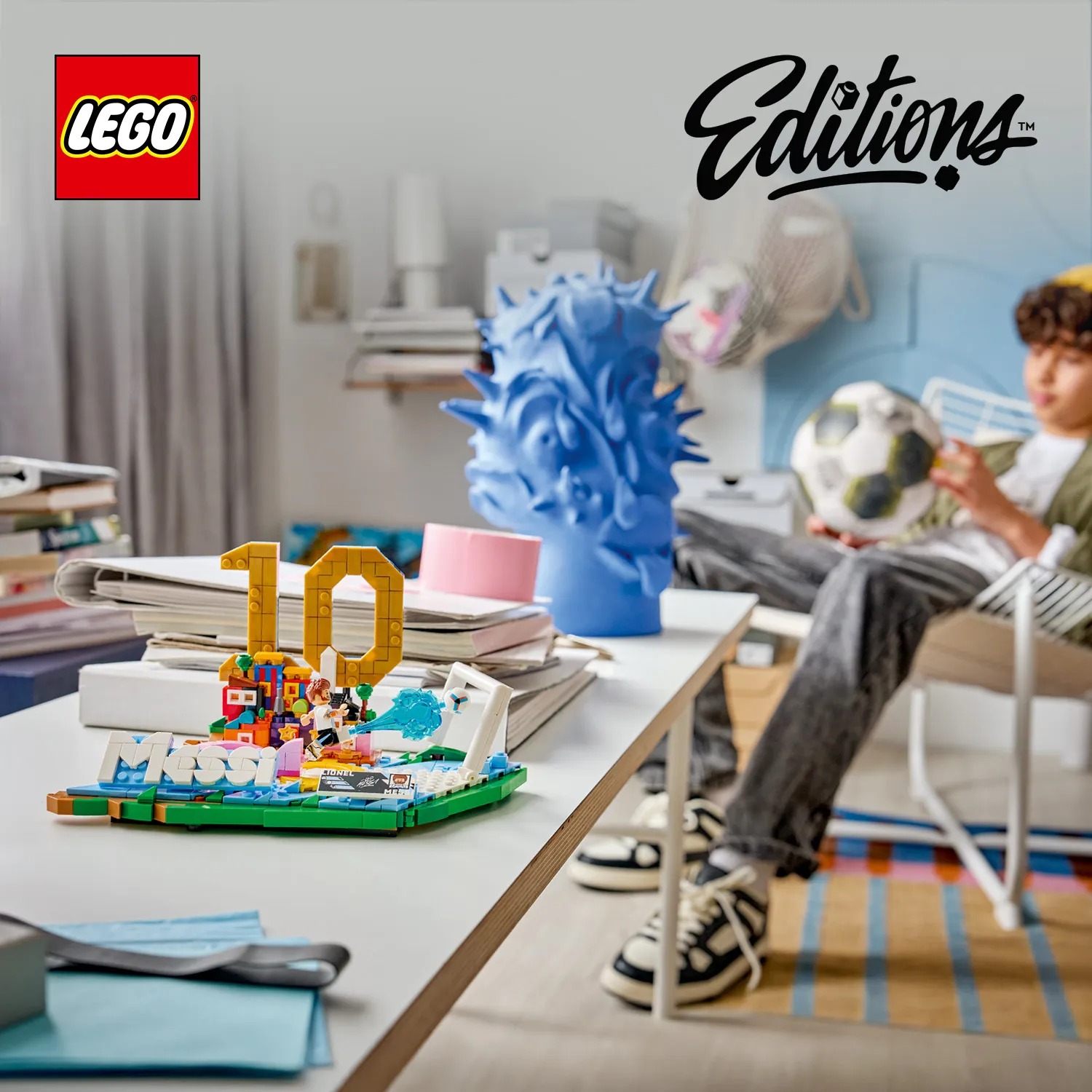 LEGO Editions Lionel Messi &ndash; Jalkapallon t&auml;htihetket 43011