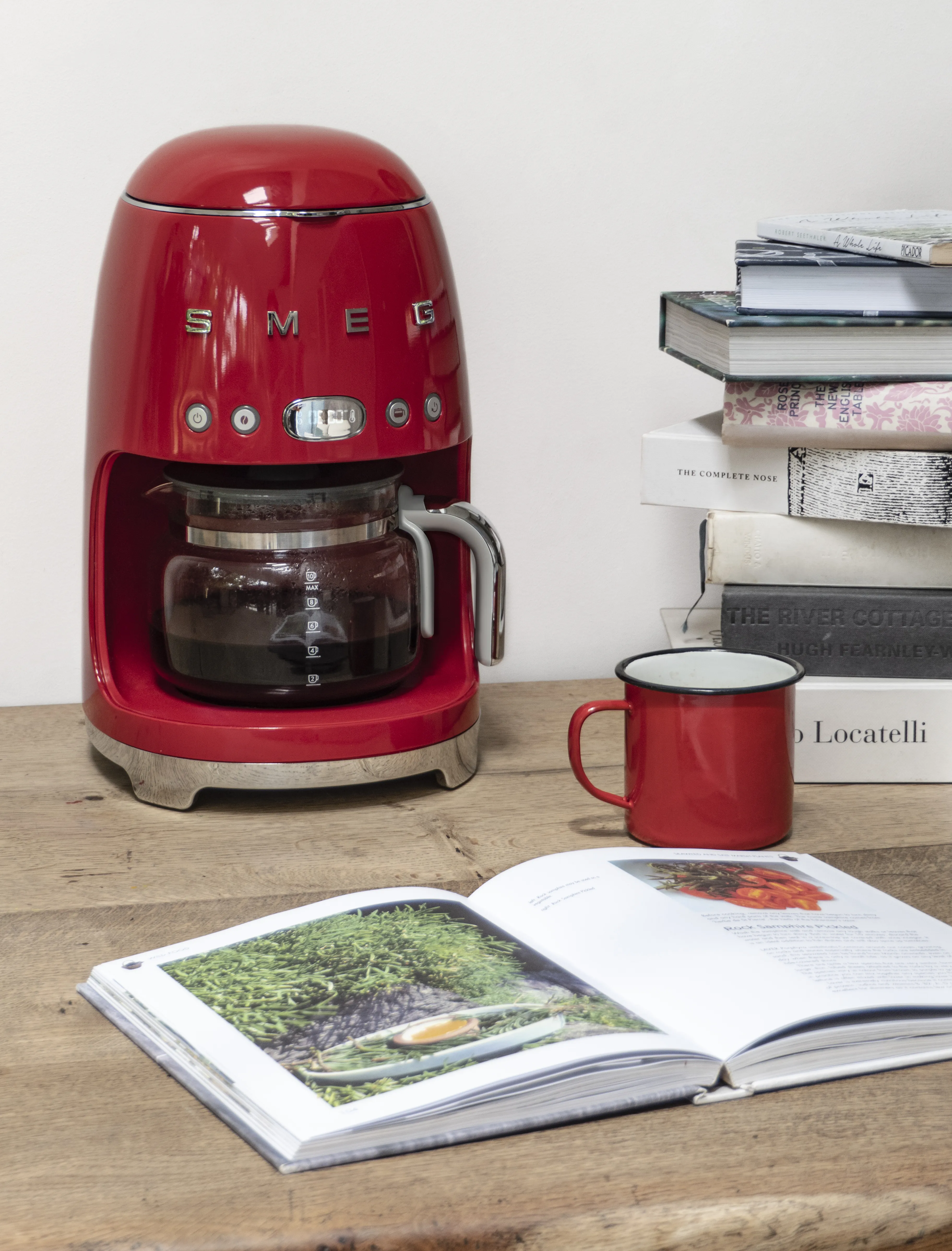 Smeg 50's Style DCF02RDEU -kahvinkeitin, Punainen