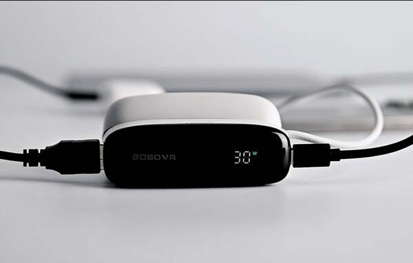 BOBOVR PD100 Combo 2-in-1 Charging Dock and 10,000 milliampere-hour Power Bank, White