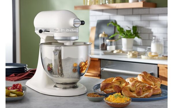 KitchenAid Artisan 5KSM175PSEPL Stand Mixer, 4.8 L, 300 W, Porcelain White