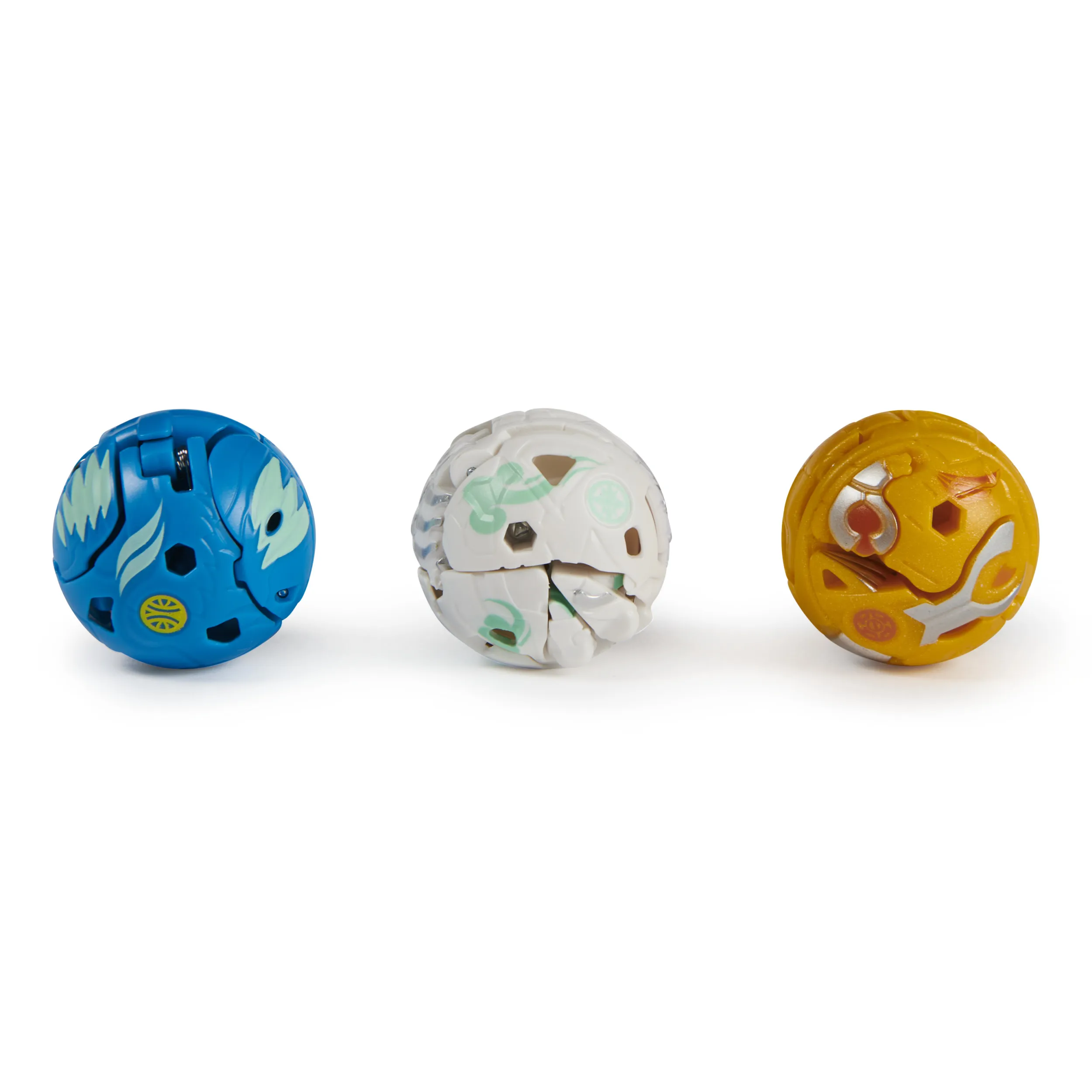 Spin Master Bakugan Evolutions Starter Pack with 3 Bakugan Skill Game (Ultra Haos Howlkor, Basic Aurelus Trox, Basic Aquos Pegatrix)