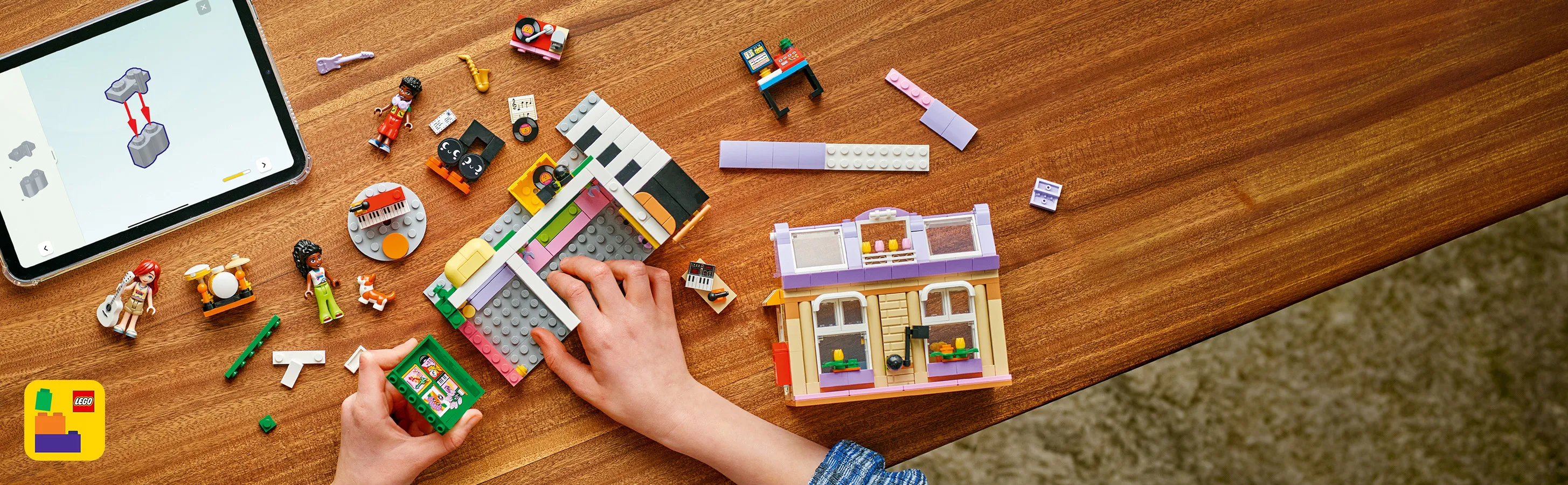 LEGO Friends Musikaff&auml;r och l&auml;genhet 42653