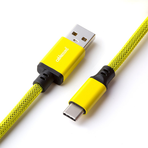CableMod Pro Coiled Keyboard Cable, USB A -&gt; USB Type C, 150cm, Dominator Yellow
