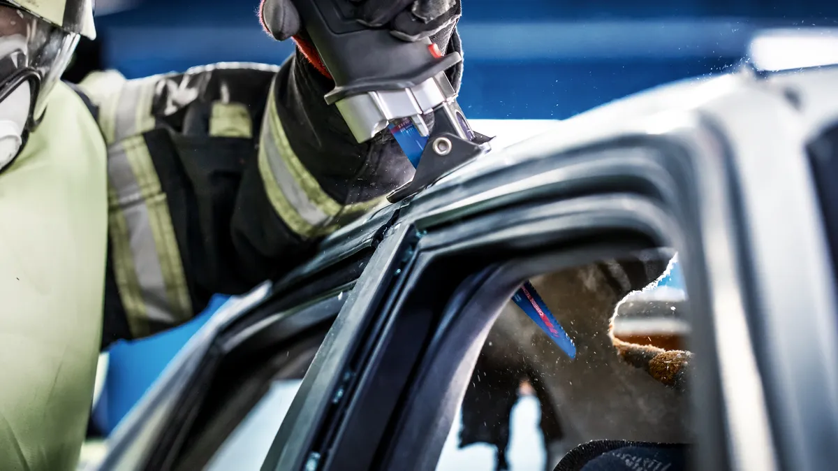 Bosch Expert Vehicle Rescue S 1157 CHM Savklinge Vekselsav