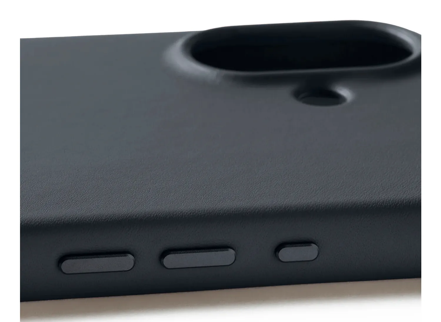 MUJJO Full Leather MagSafe Case for iPhone 17, Basalt