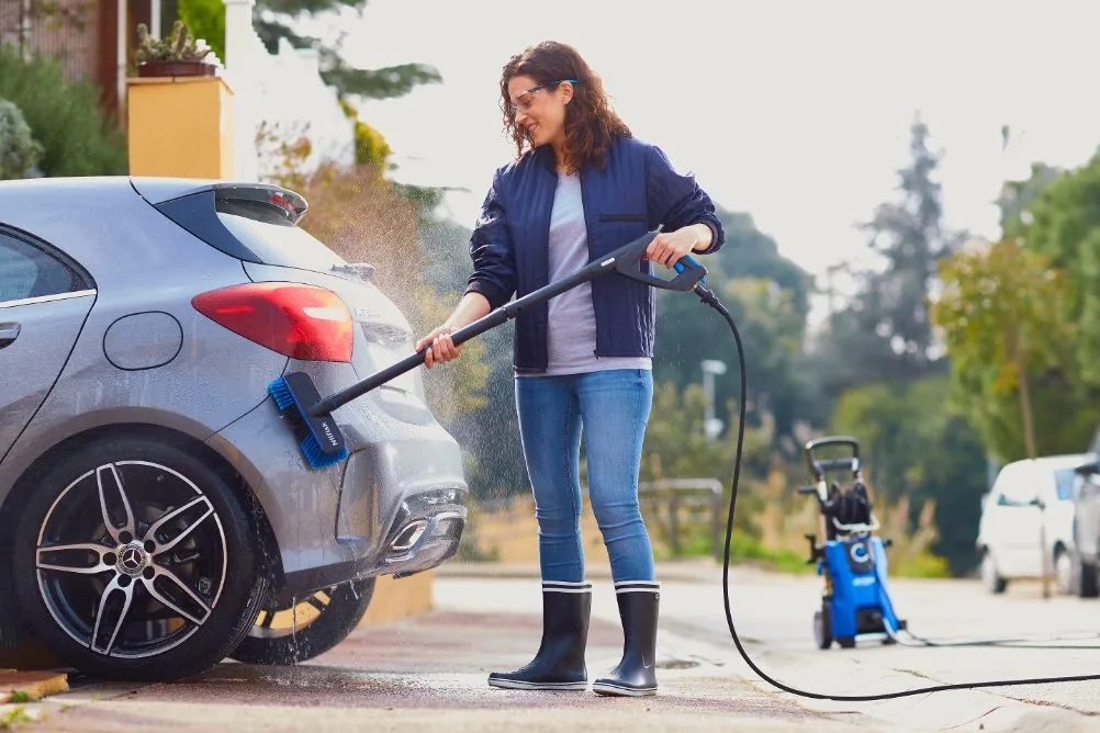 Nilfisk E 150.2-9 X-TRA High-pressure Washer 2100 W 150 bar 500 l/h 9 m Blue/Black