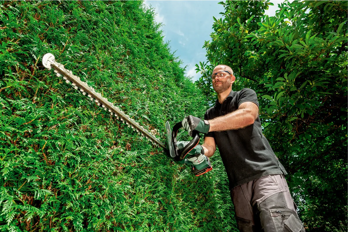 Metabo AHS 18-65 V Hedge trimmer