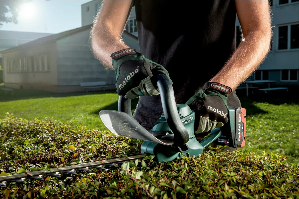 Metabo AHS 18-65 V Hedge trimmer