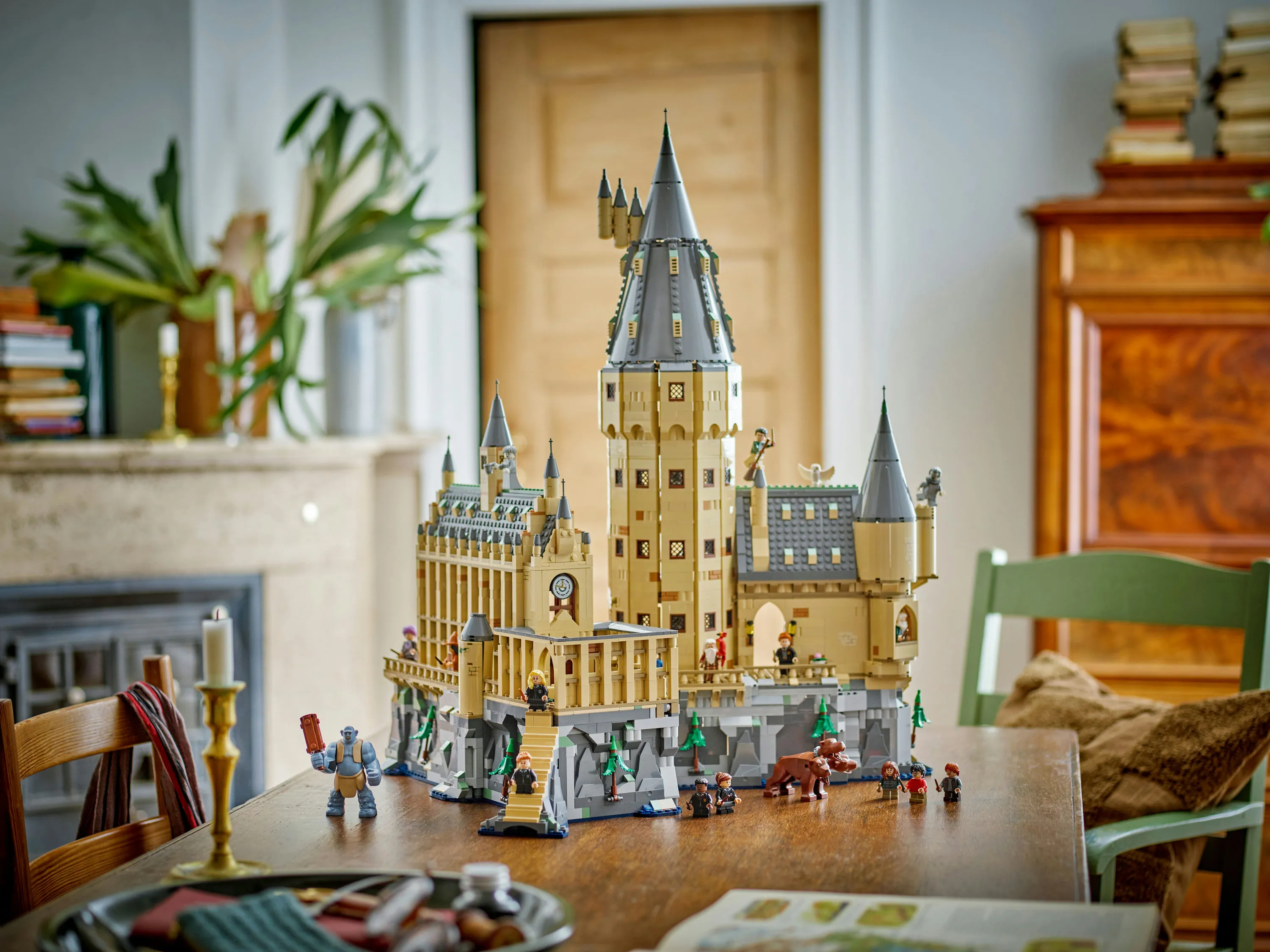 LEGO Harry Potter Hogwarts Castle: Main Tower 76454