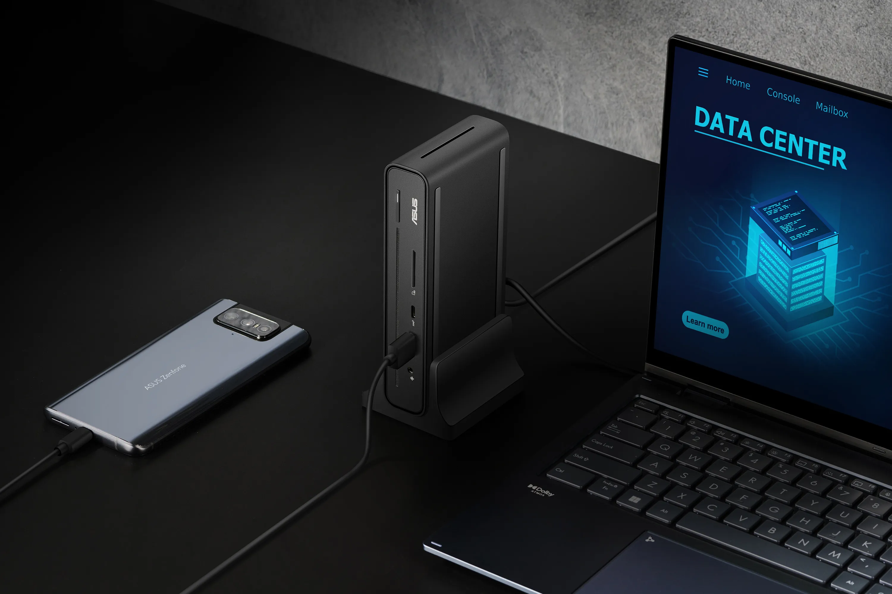 DC300 Triple Display USB-C Dock 90XB08CN-BDS010