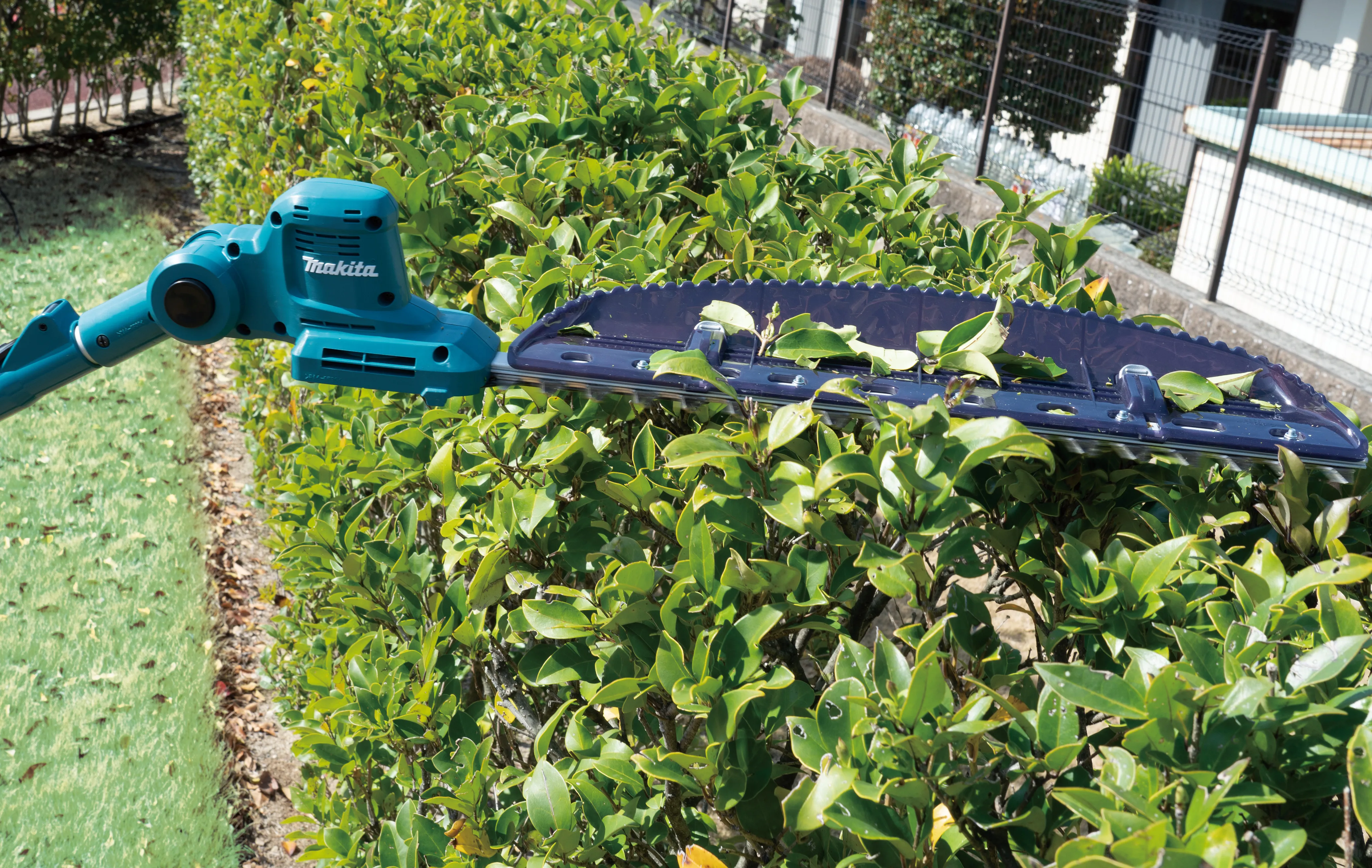 Makita DUN461WZ 18 V LXT langaton teleskooppipensasleikkuri
