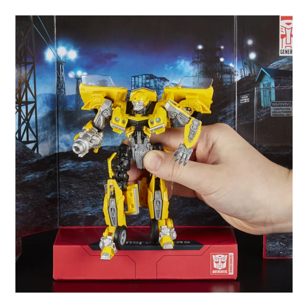 Transformers Generations Studio Series Deluxe, Asst.