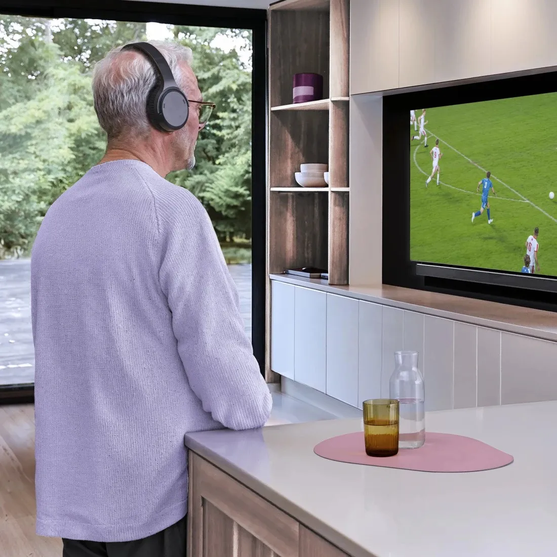 HAMA 00221847 tr&aring;dl&ouml;sa over-ear h&ouml;rlurar, svart
