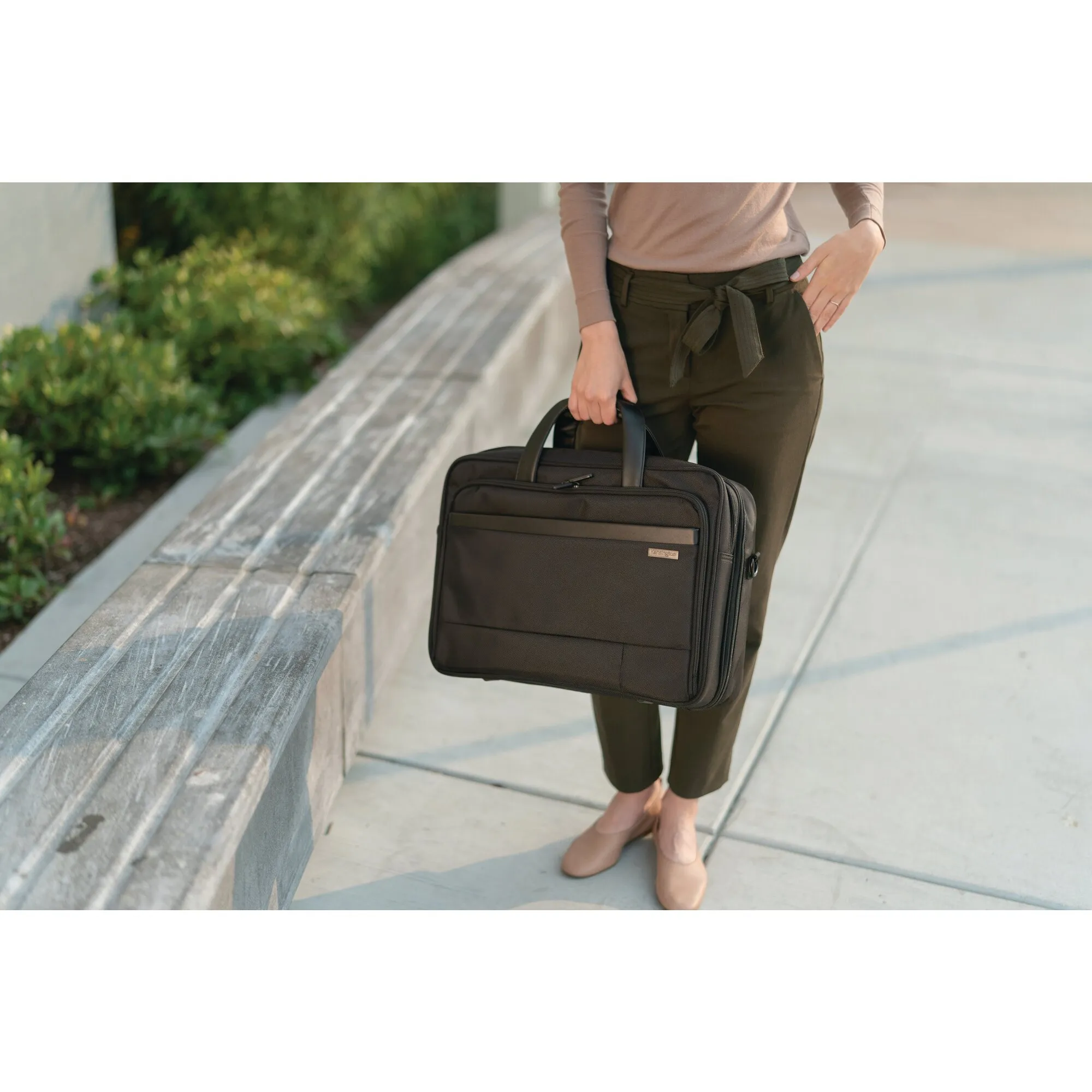 Contour&quot; 2.0 17&quot; Pro Laptop Briefcase