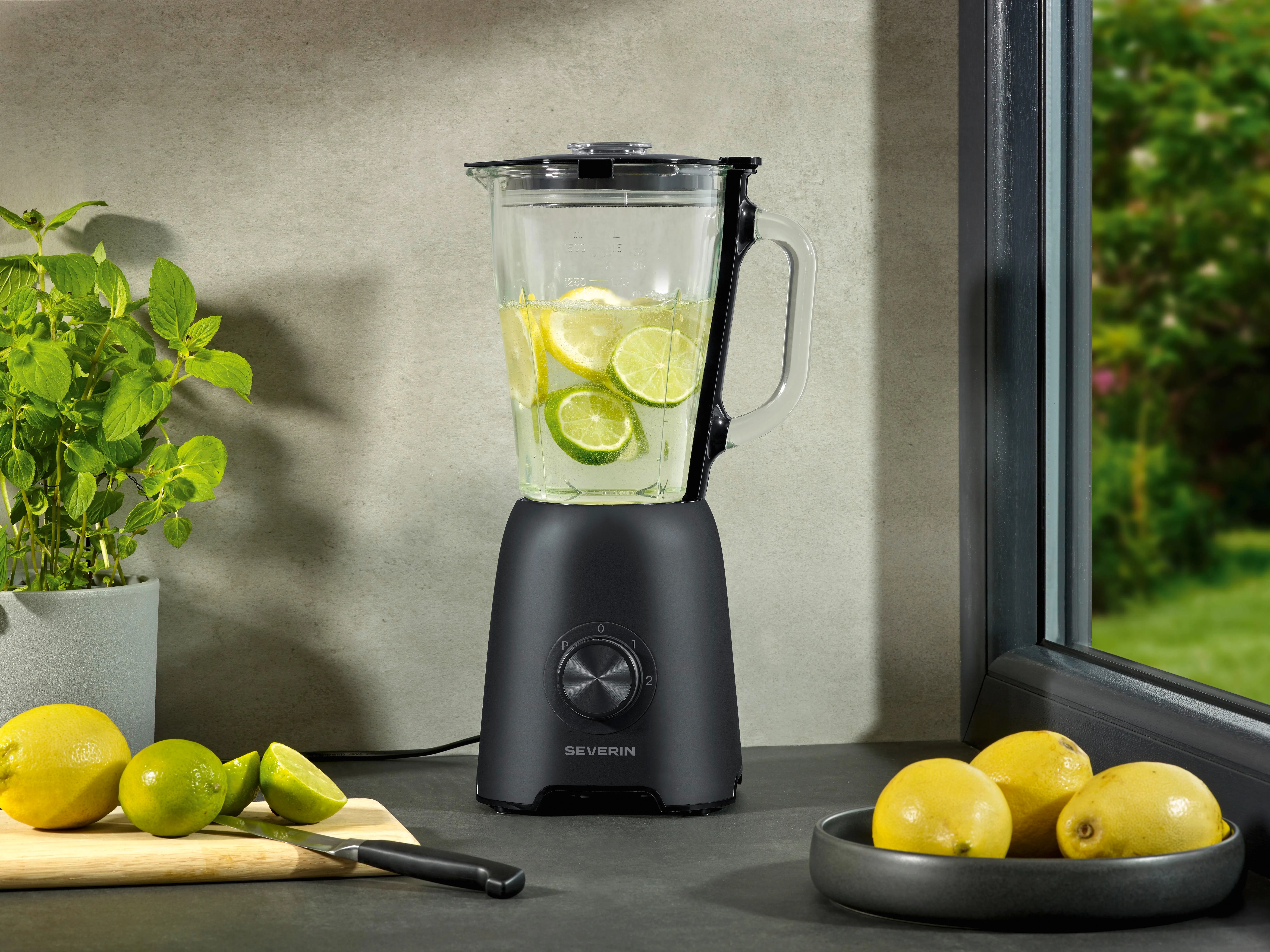 SEVERIN SM3724 600W 1.5L Blender, Black, Clear
