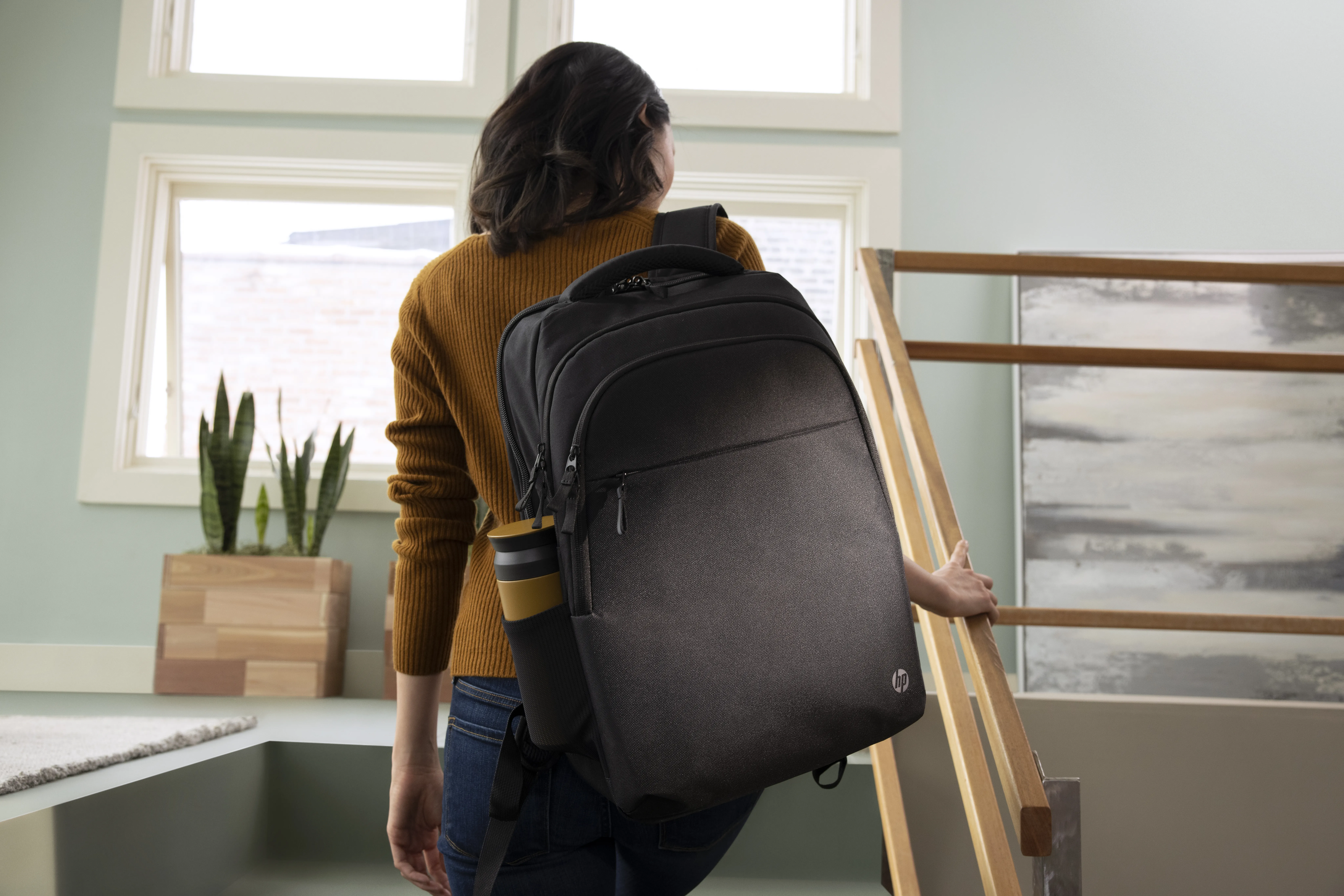 HP Renew Business 17.3 Laptop Backpack
