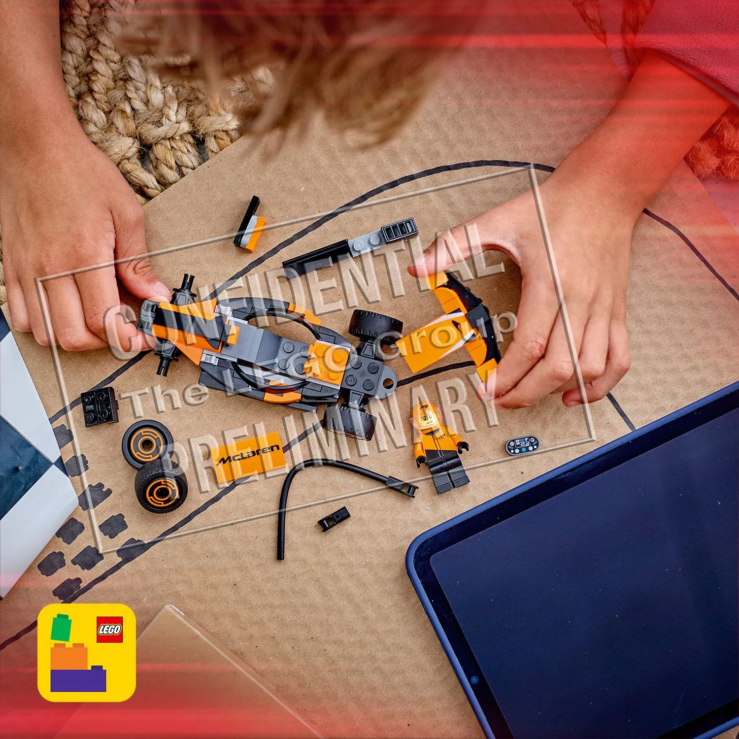 LEGO City F1-f&ouml;rare och McLaren racerbil 60442