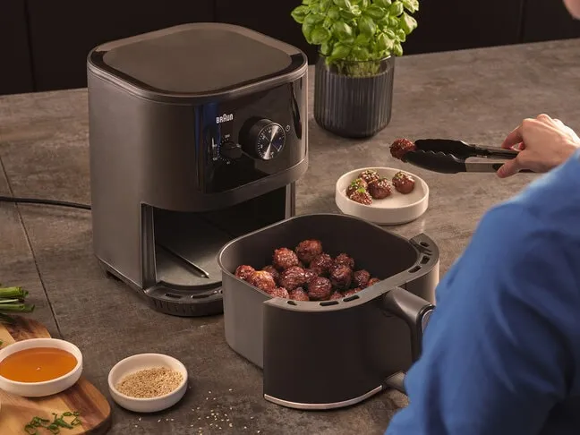 Braun MultiFry 3 HF3000, 4.3L, 1.2 kg, 1500W, air fryer, Black