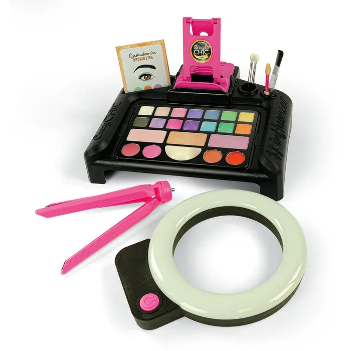 Crazy Chic Beauty Influencer
