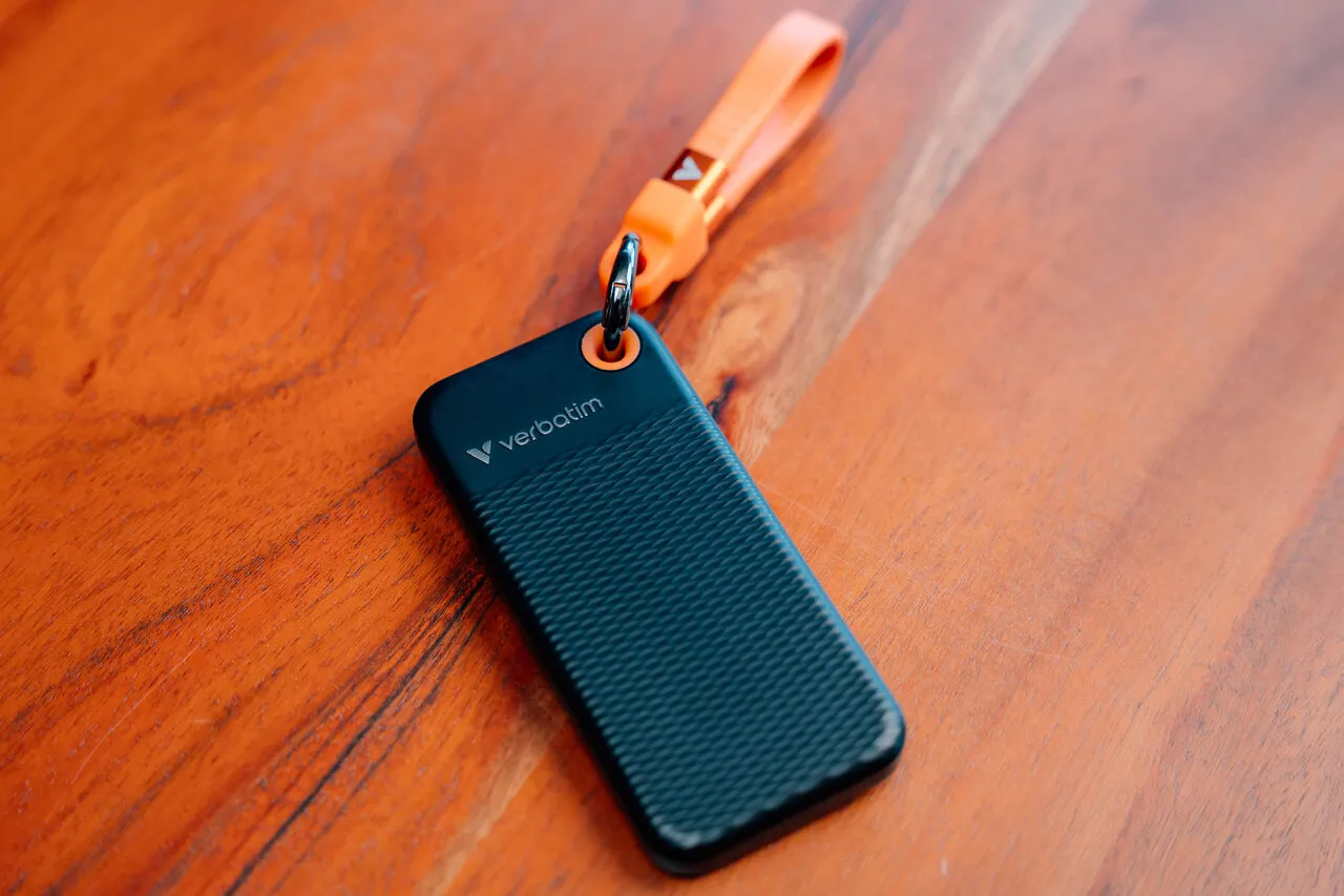 Verbatim Pocket SSD 512 Gt USB 3.2 Gen 2 (USB-C) -ulkoinen SSD, kannettava, musta/oranssi