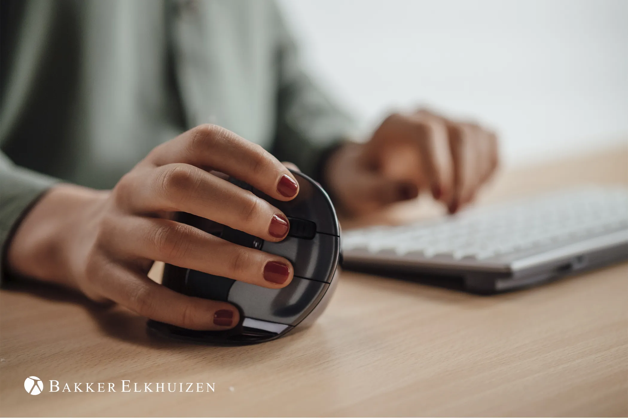 Evoluent VerticalMouse D Large - vertikal tr&aring;dl&ouml;s mus