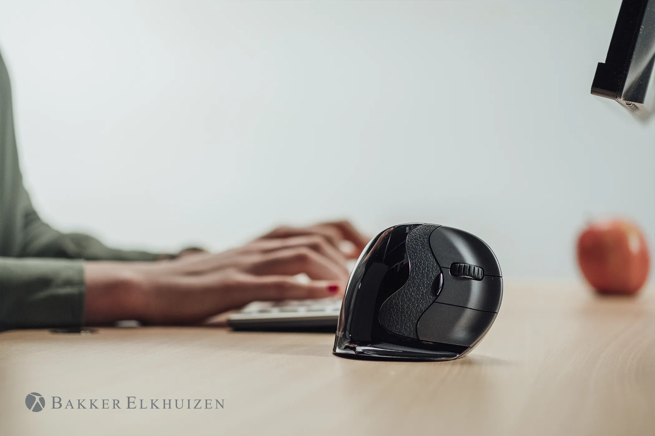 Evoluent VerticalMouse D Large - vertikal tr&aring;dl&ouml;s mus