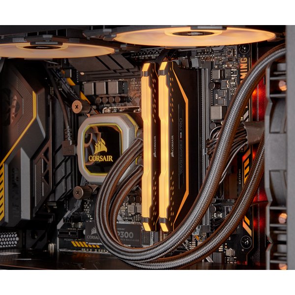 Corsair Vengeance RGB Pro 8 Gt (1 x 8 Gt) DDR4 3600 MHz, CL18 -muisti, Musta