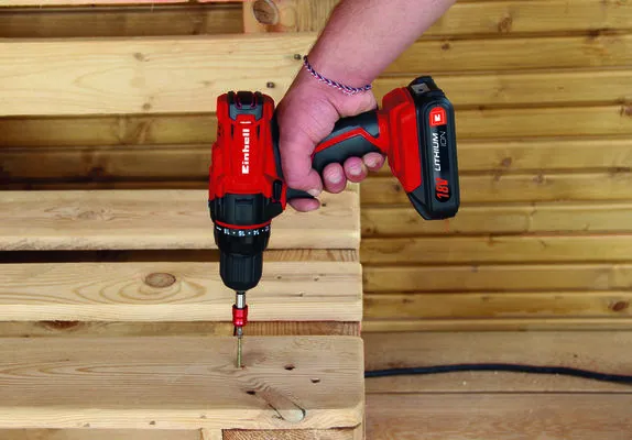 Einhell cordless drill TC-CD 18-2 Li, 18 Volt (red / black, Li-ion battery pack 1.5Ah)