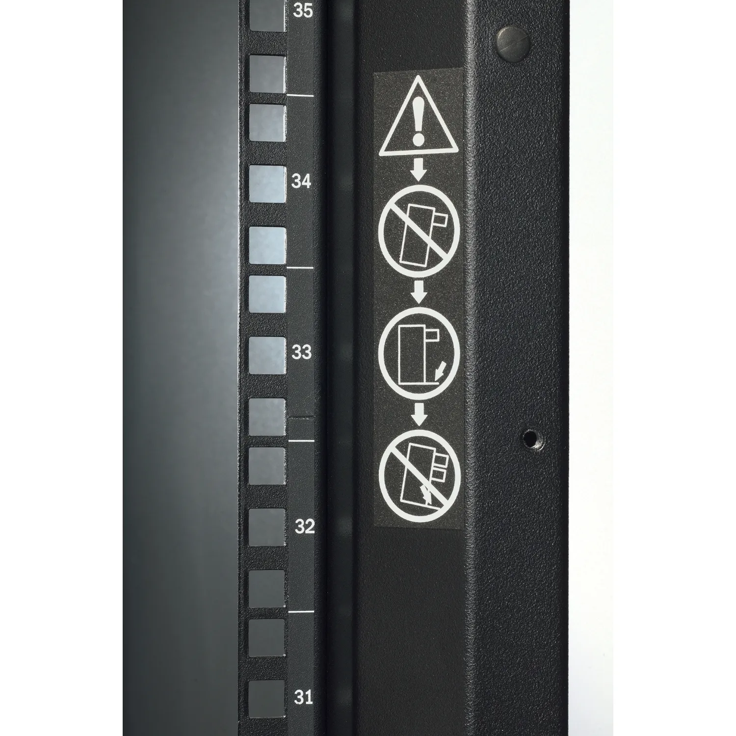 APC NetShelter SX 42U 750mmx1070mm Enclosure with Sides Black